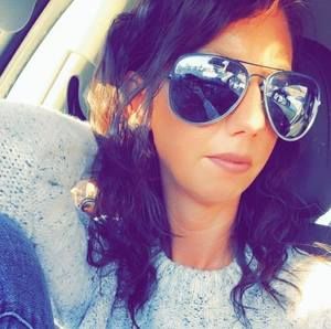 Meet your Posher, Cassandra